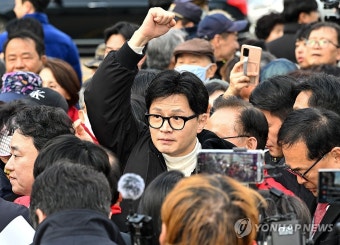 영등포 거리인사 나선 한동훈 비대위원장