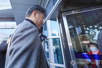 김창수 전의교협 비대위원장, 의대 증원 취소 1심 집행정지 심문 출석