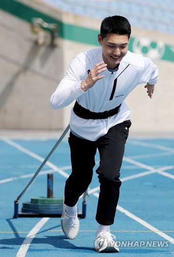 우상혁 '파리 올림픽을 향해'