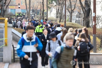 러시아 대선 투표 위해 줄 선 러시아인들