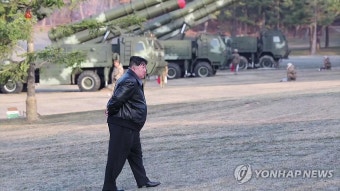 김정은, '초대형 방사포' 사격훈련 지도