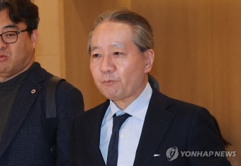 의협 비대위 5차 회의 입장하는 주수호 후보