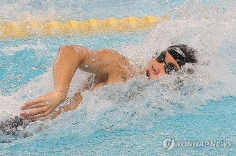 황선우, 대표선발전 자유형 100ｍ 1위…파리 올림픽 티켓 확보