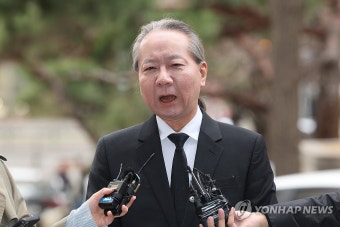 주수호 의협 회장 후보, 경찰 3차 소환조사 출석