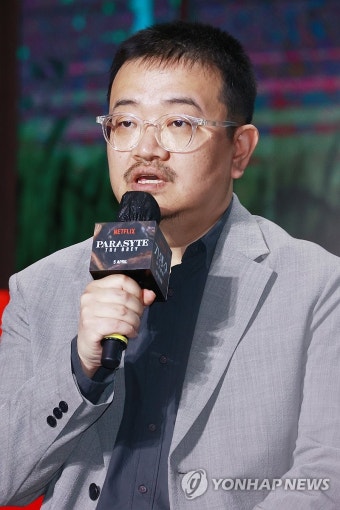 '기생수: 더 그레이' 연출한 연상호 감독