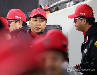 2024 프로야구 경기서 KIA 이범호 감독, 보크 판정에 항의