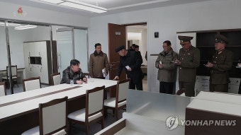 북한 김정은, 당 중앙간부학교 건설현장 현지지도