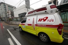 청주서 마주 오던 SUV·1t 트럭 충돌…1명 사망·2명 중상