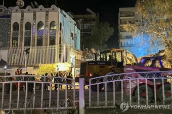 이란대통령, 자국영사관 피폭에 