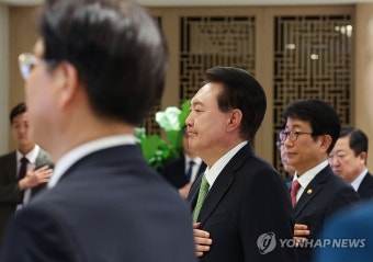 윤석열 대통령, 도시주택공급 점검회의 참석