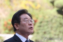 이재명 대표, 정권심판 호소하다 울컥