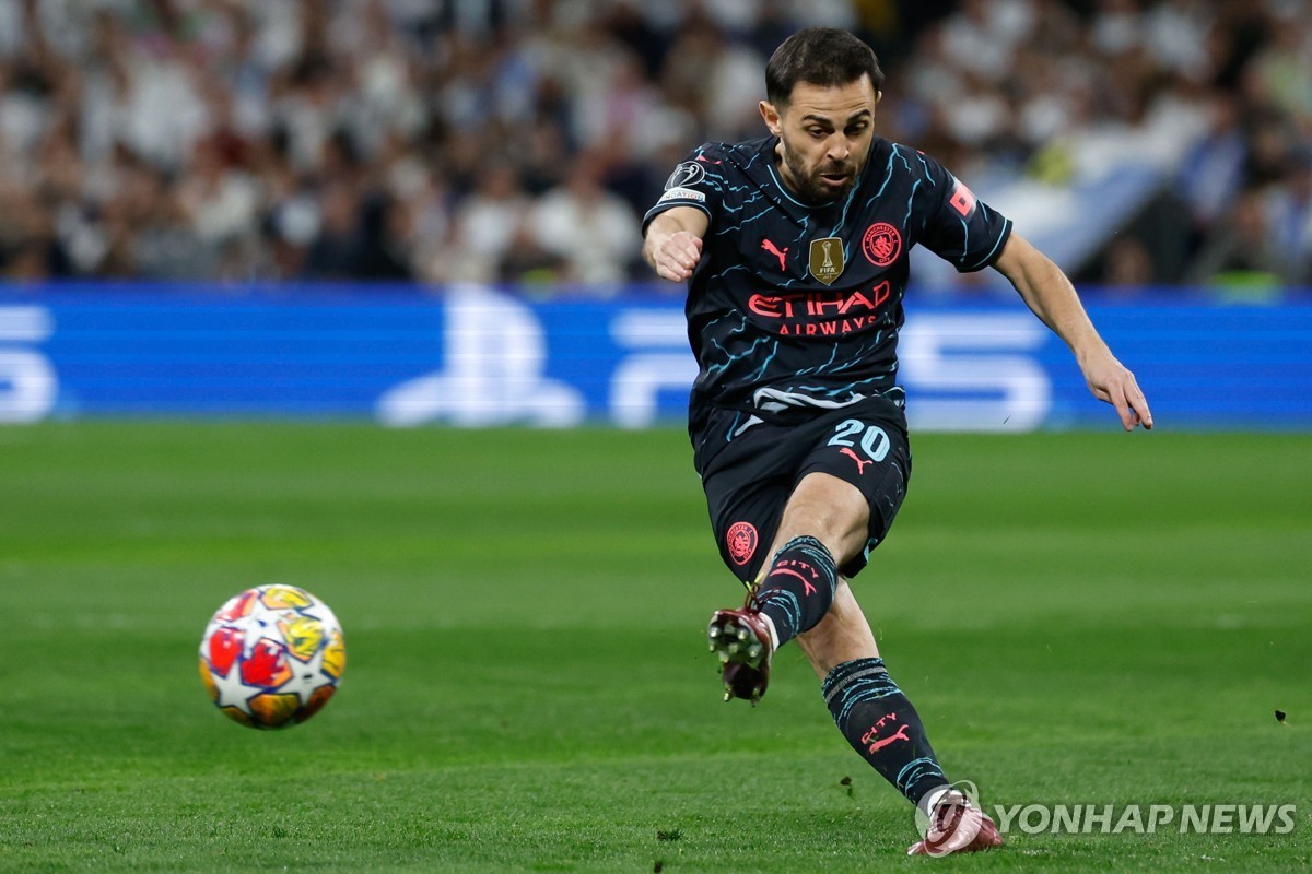 바이에른 뮌헨, UCL 8강 행 확정! 김민재의 안정된 수비와 해리 케인의 활약이 돋보인 경기
