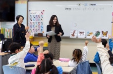 초등학교 1학년 수업 영어로…학생 유입되는 제주 작은학교