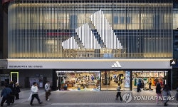 아디다스코리아, 홍대 브랜드센터 맞춤형 매장으로 재개장