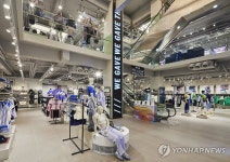 아디다스코리아, 홍대 브랜드센터 맞춤형 매장으로 재개장
