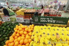 고물가에 집밥 선호…대형마트서 신선식품 잘 팔린다