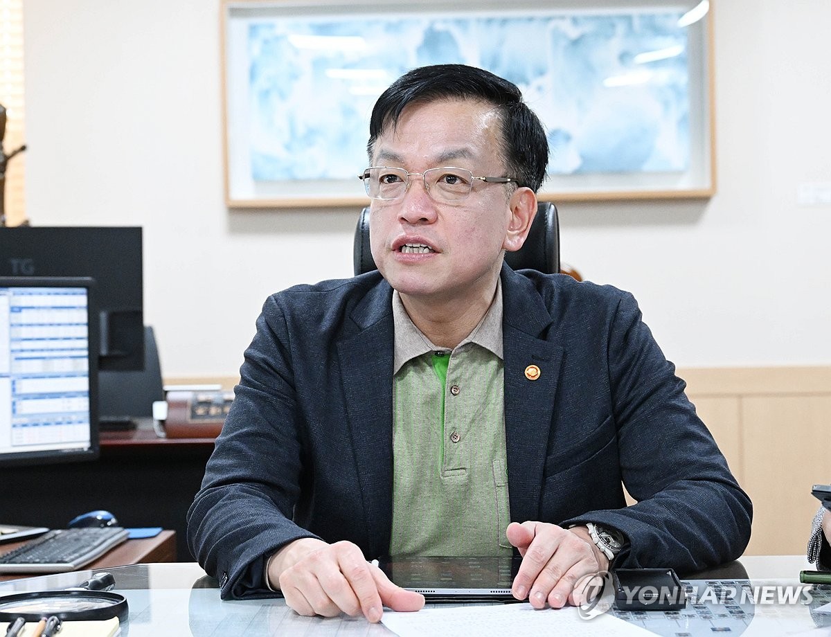 최상목 부총리, 비상계엄 대비에 24시간 TF 운영 강조