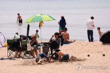 여름같은 해수욕장