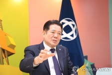 리더의 덕목에 대해 서술하시오…논술시험 본 안양시 공무원들