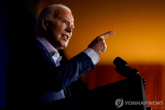 법정에 매인 트럼프…바이든, '부자 증세' 띄우며 맹추격