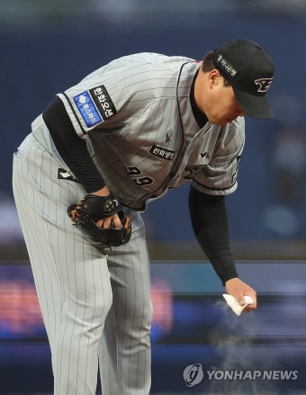 한화 류현진, NC 상대로 KBO 100승 정조준