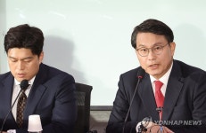 대구시장 출신 與 권영진 또 영남 탓?…경우도 없고 모욕적