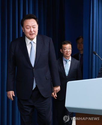 윤석열 대통령, 정무수석 발표도 직접