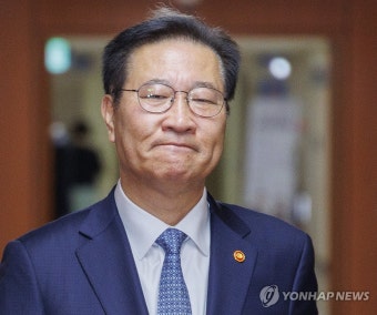 국무회의 입장하는 박성재 법무부 장관