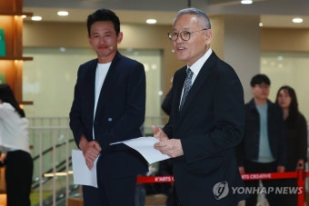 유인촌 장관과 황정민의 '맥베스' 낭독회