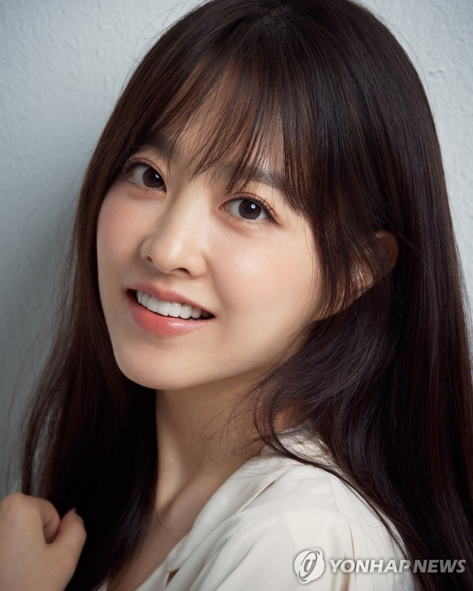 멜로무비 최우식-박보영 화보, 사랑스러운 케미 눈부신 팬들 매료시켜!