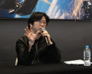 스텔라 블레이드 제작 과정 소개하는 김형태 시프트업 대표