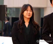 영화 우리 둘 사이에 성지혜 감독