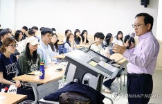 김승호 처장, 취업 현장의 인재상 및 공직 소개 특강