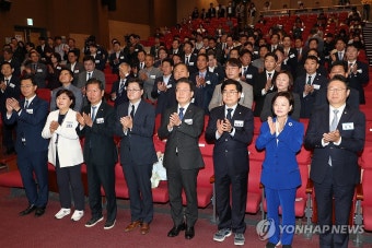 민주당 '해병대원 특검법 즉각 수용 촉구 결의문 채택'