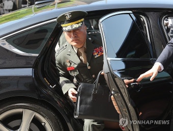 공수처 소환된 김계환 해병대 사령관