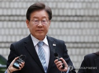 법정 향하는 이재명 대표