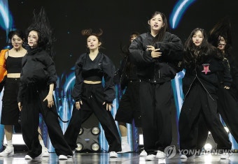 완전체로 컴백한 트리플에스