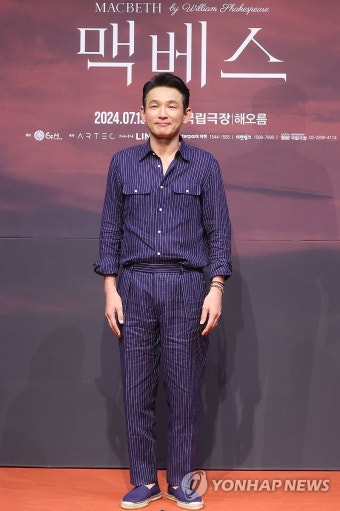 연극 '맥베스'의 황정민