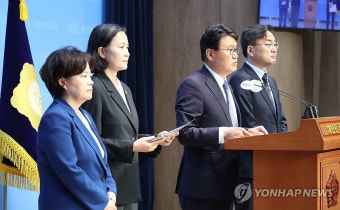 일본 라인야후 사태 관련 브리핑하는 황운하 원내대표