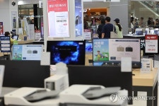 하이마트·전자랜드 매장 160개 사라져…점포 재단장