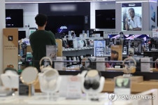 하이마트·전자랜드 매장 160개 사라져…점포 재단장
