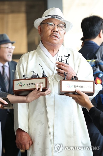 입장 밝히는 백은종 서울의소리 대표