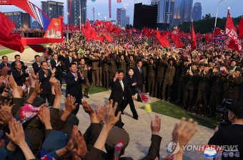 김정은, 평양 전위거리 준공식 참석…딸 주애 두달만에 재등장