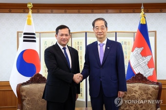 한덕수 총리, 훈 마넷 캄보디아 총리 면담