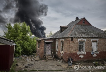 우크라 하르키우서 1만명 대피…젤렌스키 
