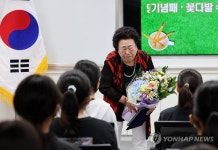 헌혈 소녀·고무신 소년 5·18 때 숨진 학생 42명