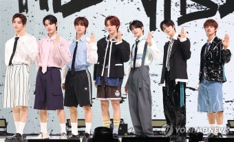 6년 만에 새 보이그룹 '넥스지' 선보인 JYP