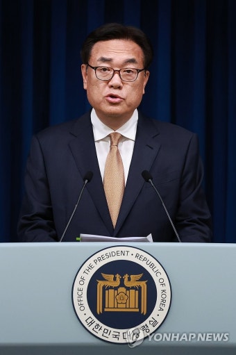 정진석 대통령 비서실장, '채상병 특검법' 재의요구권 행사 관련 브리핑