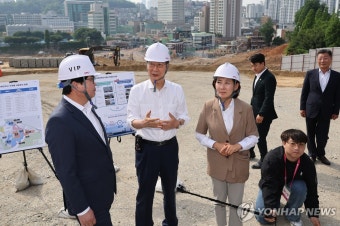 흑석동 9구역 현장점검 하는 한덕수 총리
