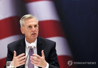 기조연설하는 매카시 전 미국 하원의장